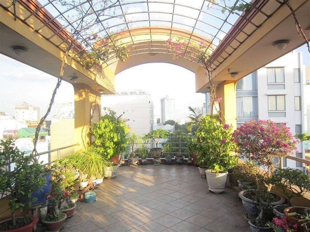 Mai Kim Loan Hotel Хошимин Экстерьер фото